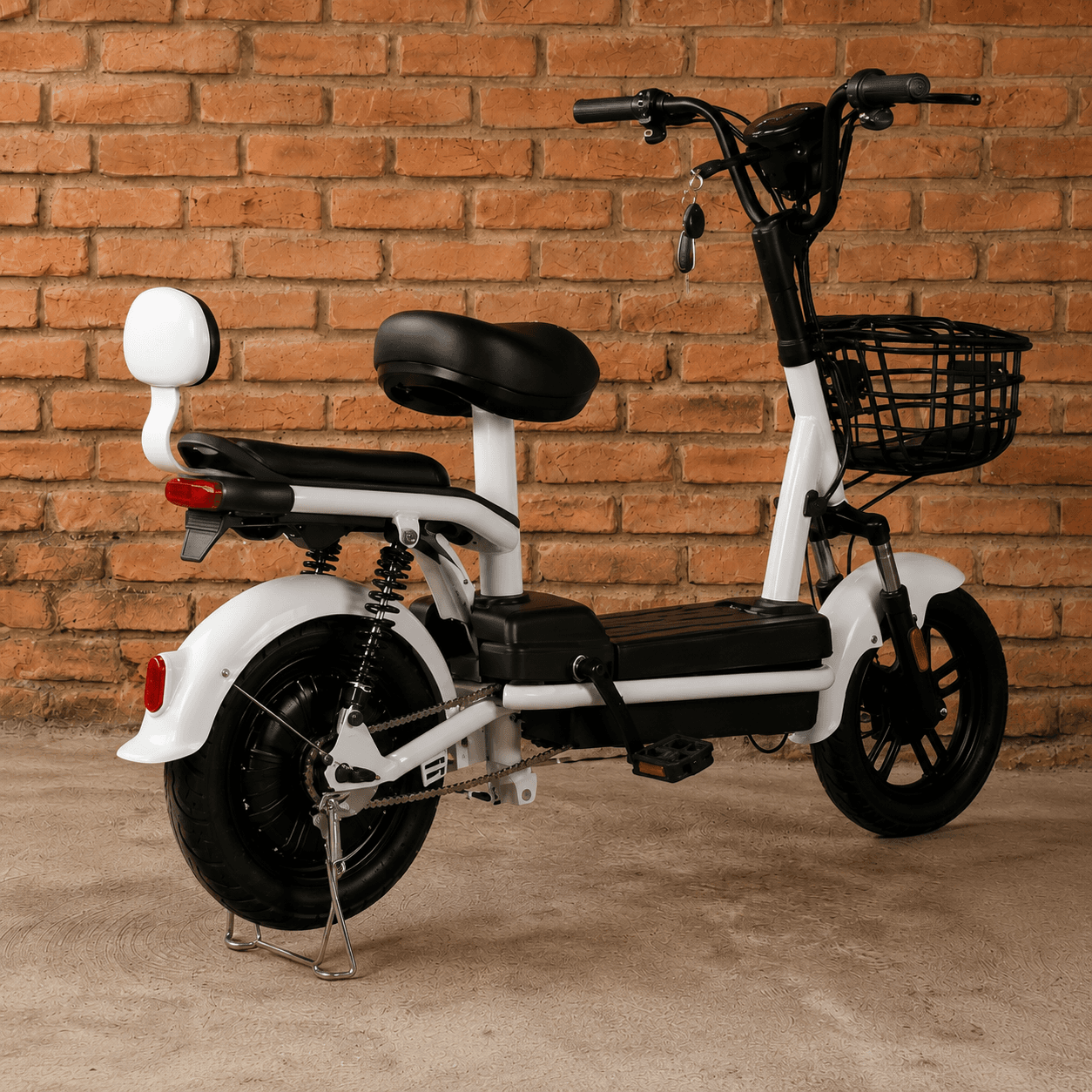 Zynetic Reno blanca vista tres cuartos trasera con doble asiento